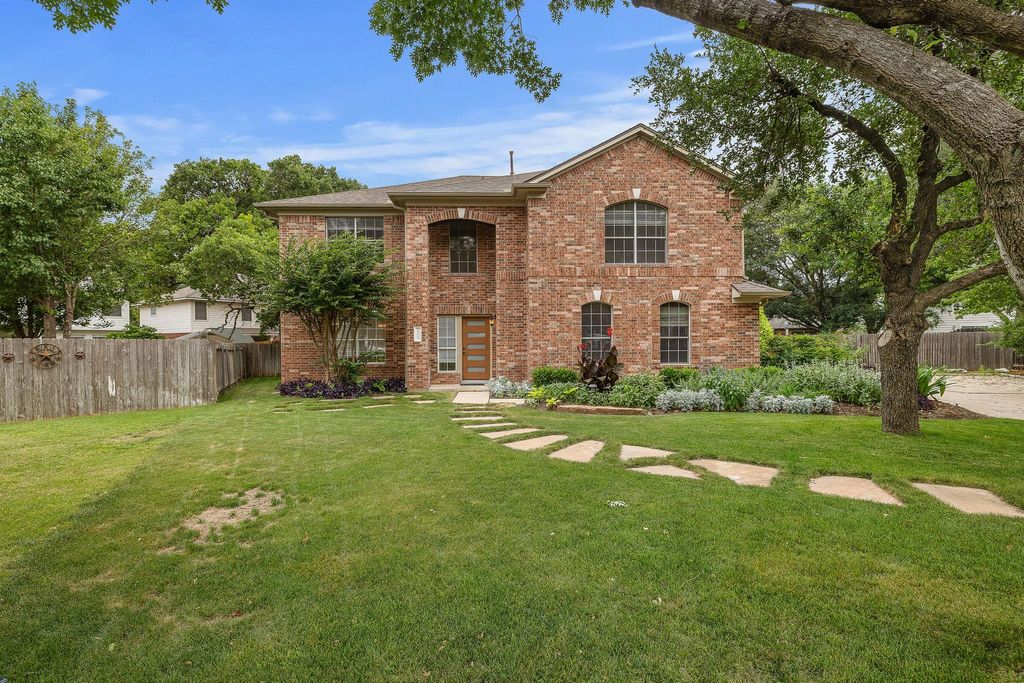 1221 Boerne DR, Cedar Park, TX 78613