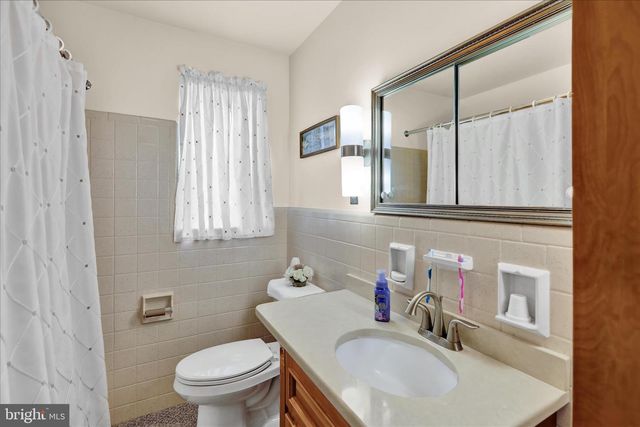 9 WINGERT RD, Reading, PA 19610