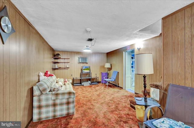 9 WINGERT RD, Reading, PA 19610