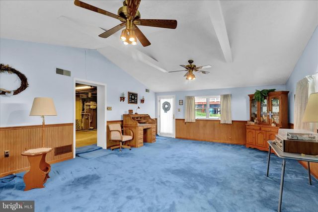9 WINGERT RD, Reading, PA 19610