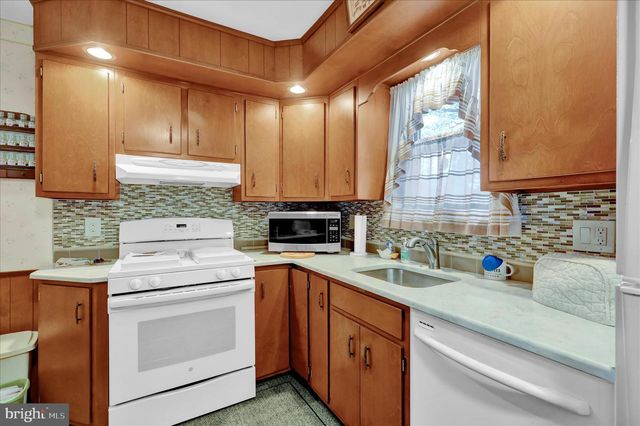 9 WINGERT RD, Reading, PA 19610