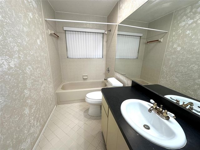 525 OAK TERRACE 121, Altamonte Springs, FL 32701