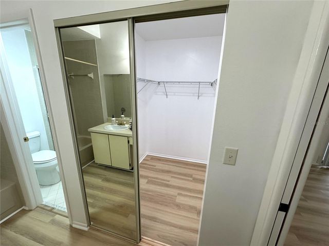 525 OAK TERRACE 121, Altamonte Springs, FL 32701