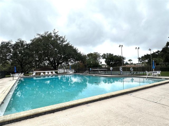 525 OAK TERRACE 121, Altamonte Springs, FL 32701