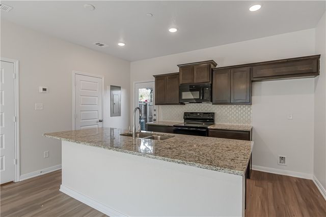 601 West 24th Street 112, Bryan, TX 77803