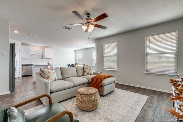 11626 Lavendale Spur, San Antonio, TX 78245