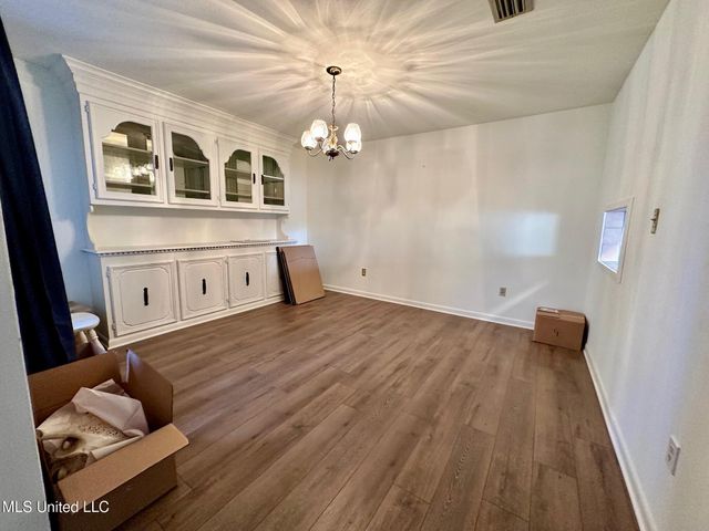 5018 Riverwood Circle, Jackson, MS 39211