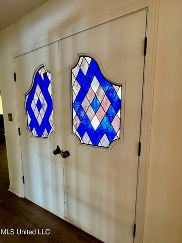 5018 Riverwood Circle, Jackson, MS 39211