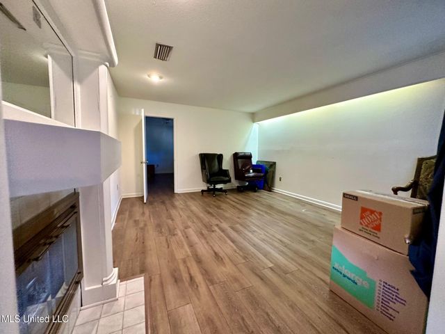 5018 Riverwood Circle, Jackson, MS 39211