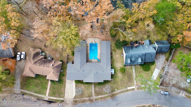 5018 Riverwood Circle, Jackson, MS 39211