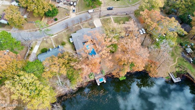 5018 Riverwood Circle, Jackson, MS 39211