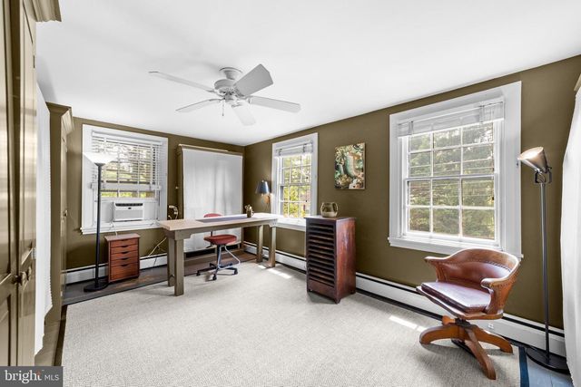 327 E STREET RD, Kennett Square, PA 19348