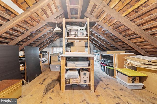 327 E STREET RD, Kennett Square, PA 19348