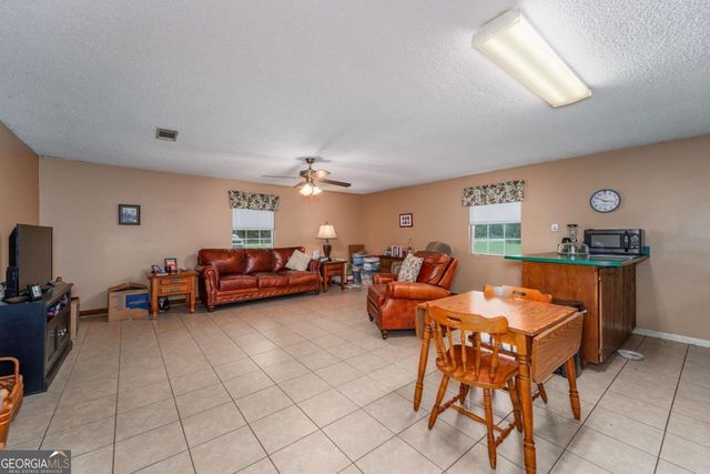 2656 Ware Street, Blackshear, GA 31516