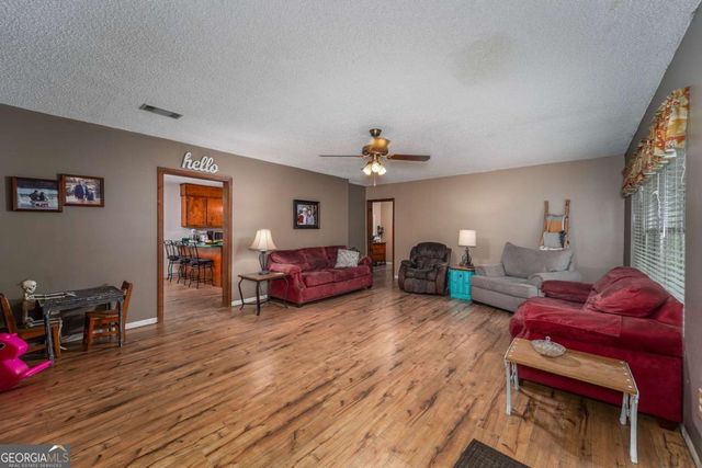 2656 Ware Street, Blackshear, GA 31516