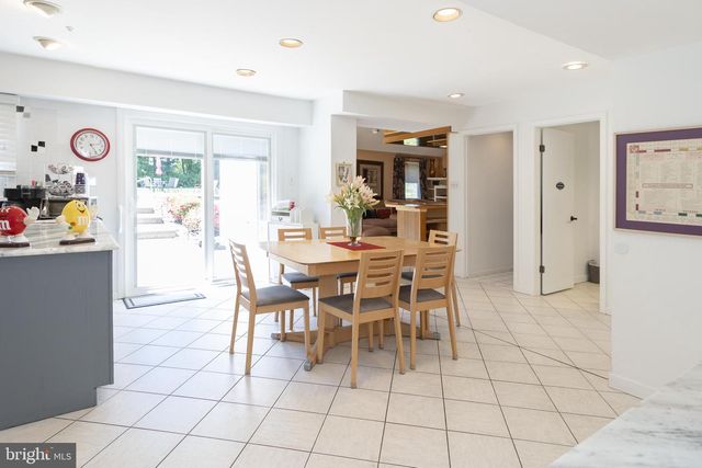 36 SUMMER PL, Huntingdon Valley, PA 19006