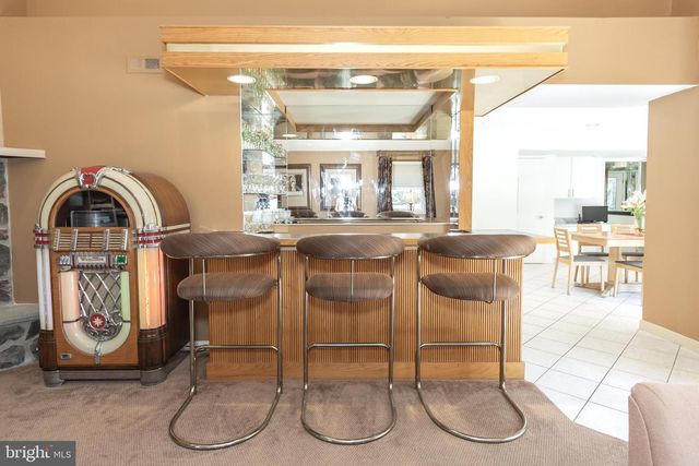 36 SUMMER PL, Huntingdon Valley, PA 19006