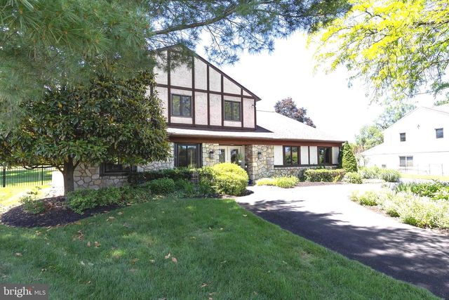 36 SUMMER PL, Huntingdon Valley, PA 19006