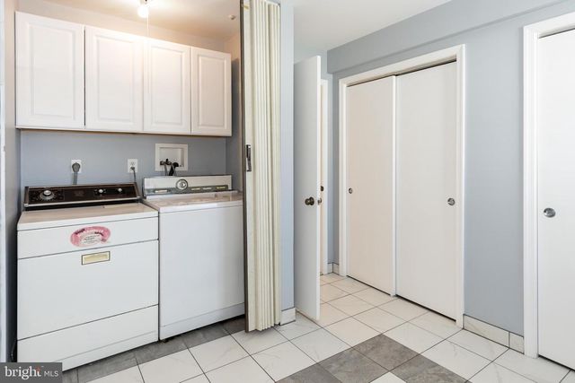 36 SUMMER PL, Huntingdon Valley, PA 19006