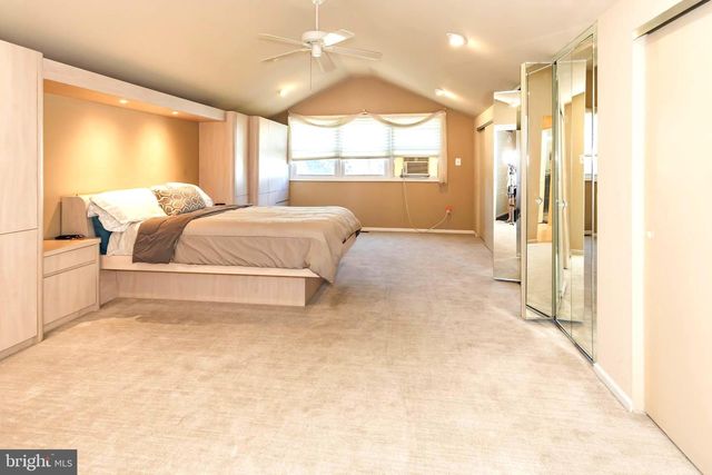 36 SUMMER PL, Huntingdon Valley, PA 19006