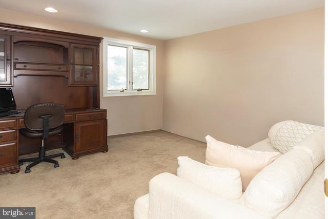 36 SUMMER PL, Huntingdon Valley, PA 19006
