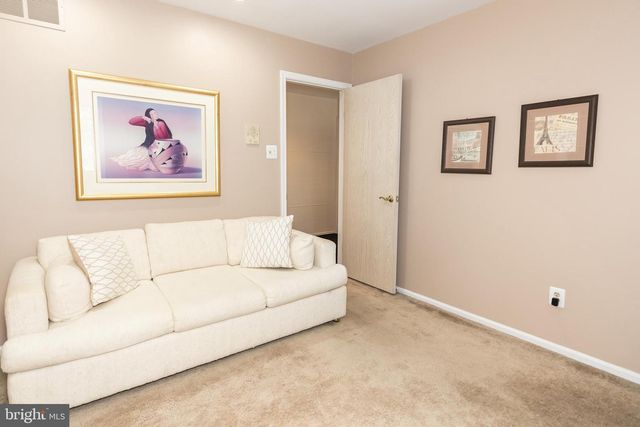 36 SUMMER PL, Huntingdon Valley, PA 19006