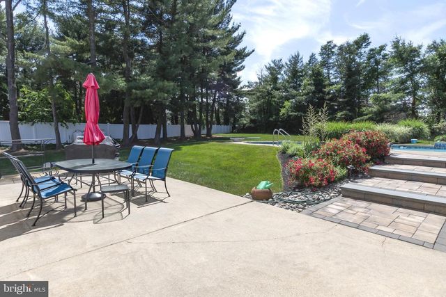 36 SUMMER PL, Huntingdon Valley, PA 19006