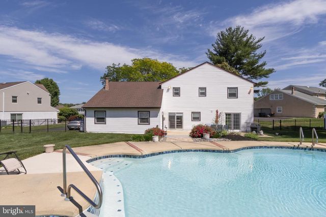 36 SUMMER PL, Huntingdon Valley, PA 19006