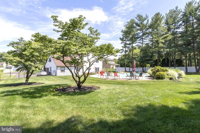 36 SUMMER PL, Huntingdon Valley, PA 19006
