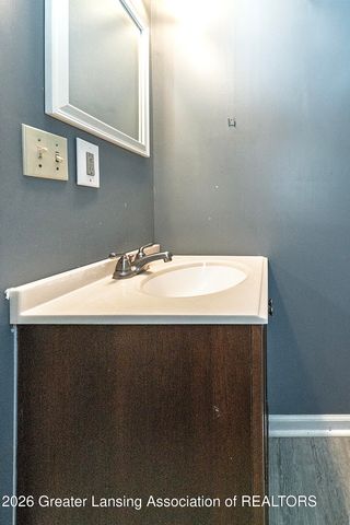 2617 Edgebrook Drive, Lansing, MI 48906