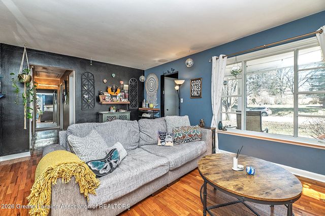 2617 Edgebrook Drive, Lansing, MI 48906