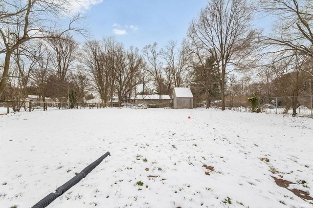 19520 Palisade Avenue, South Bend, IN 46637