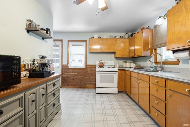 19520 Palisade Avenue, South Bend, IN 46637