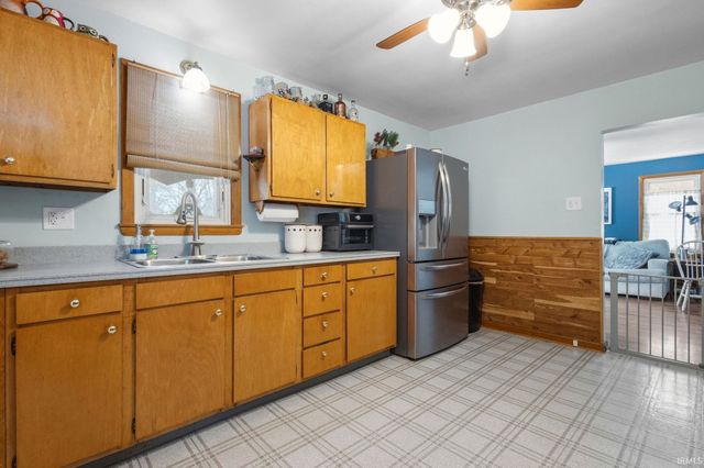 19520 Palisade Avenue, South Bend, IN 46637