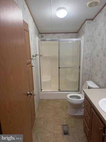 85 CHEROKEE DR, Windsor, PA 17366