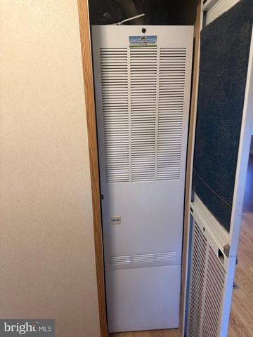 85 CHEROKEE DR, Windsor, PA 17366