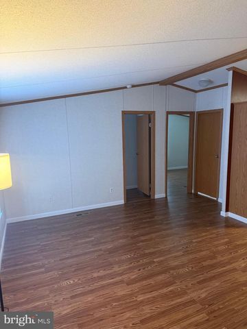 85 CHEROKEE DR, Windsor, PA 17366