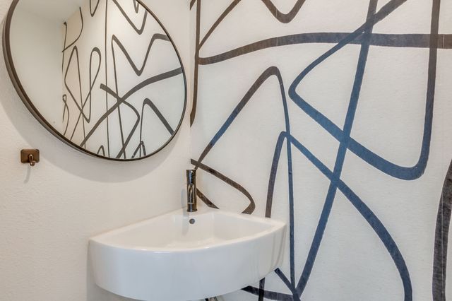 5614 Richmond Avenue, Dallas, TX 75206