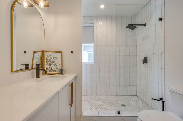 5614 Richmond Avenue, Dallas, TX 75206