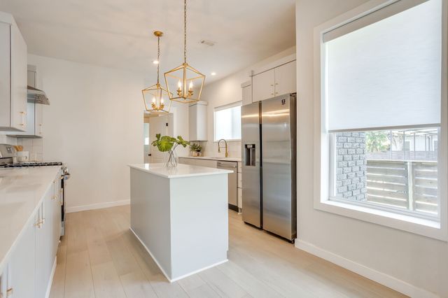 5614 Richmond Avenue, Dallas, TX 75206