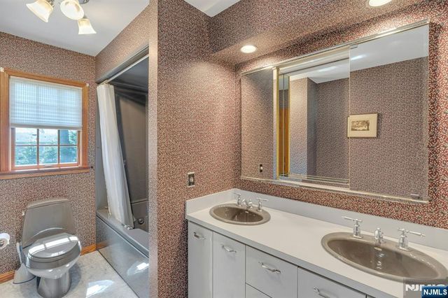 573 Dorchester Drive, River Vale, NJ 07675