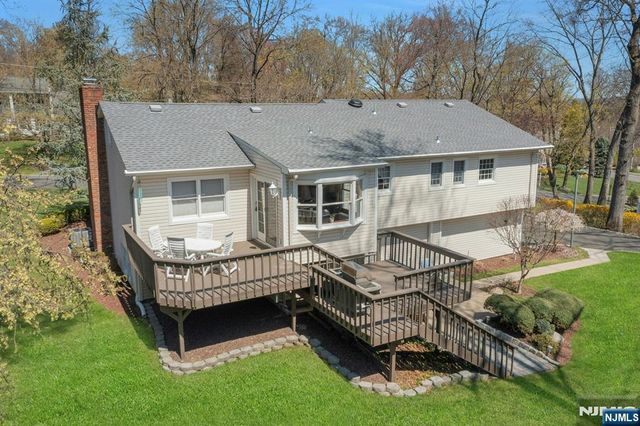 573 Dorchester Drive, River Vale, NJ 07675