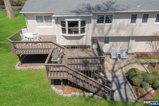 573 Dorchester Drive, River Vale, NJ 07675