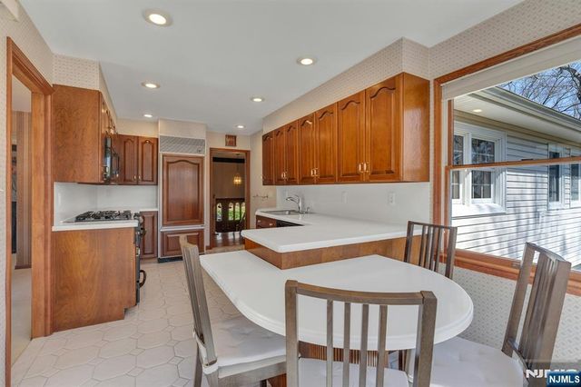 573 Dorchester Drive, River Vale, NJ 07675