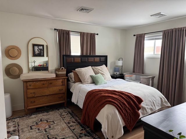 4304 N Oakwood Avenue, Muncie, IN 47404