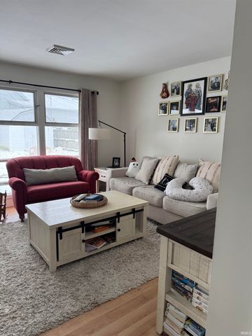 4304 N Oakwood Avenue, Muncie, IN 47404