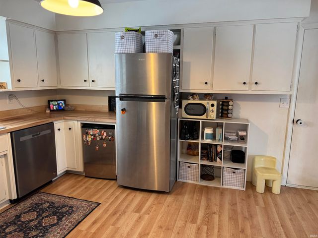 4304 N Oakwood Avenue, Muncie, IN 47404