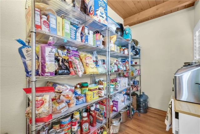 4242 Eileen, Riverside, CA 92504