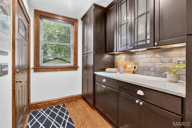 4074 Alma Avenue, St Louis, MO 63116
