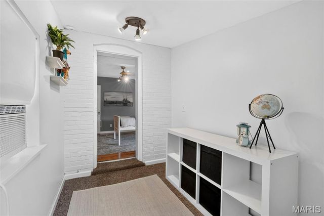 4074 Alma Avenue, St Louis, MO 63116